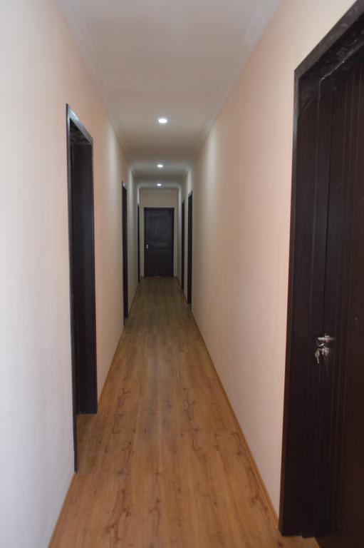 Guest House Qubi Stepantsminda Exterior photo